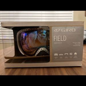 Giro women’s ski goggles